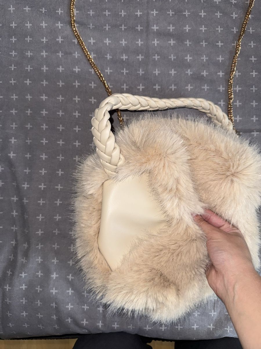 Borse da donna: FLAUSCHIGE UMHÄNGETASCHE – Nuovo (secondo la descrizione) da St. Moritz venduto da ari_9fcv 1