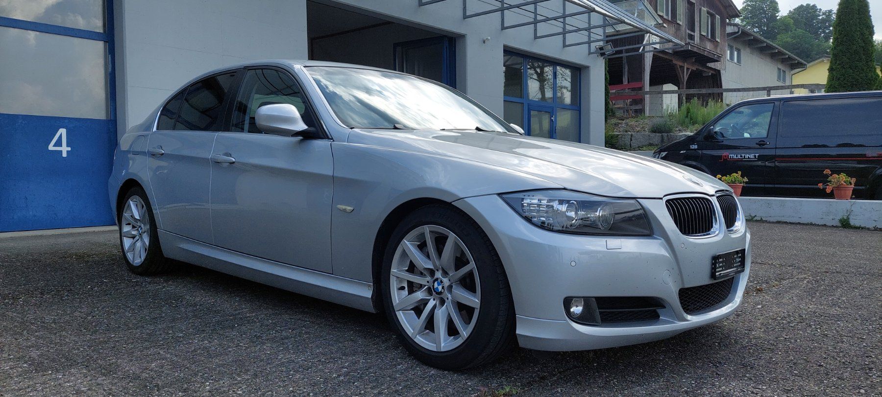 BMW Automobili: BMW 330i – Usato da Weinfelden venduto da Dtanimals226 2