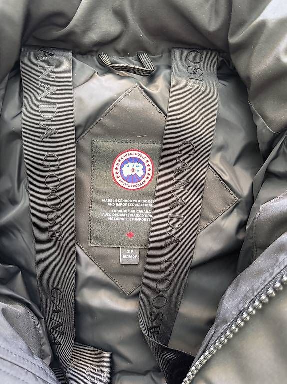 Giacche: Canada Goose Wyndham Parka – Usato da Urtenen-Schönbühl venduto da nino.cio 1