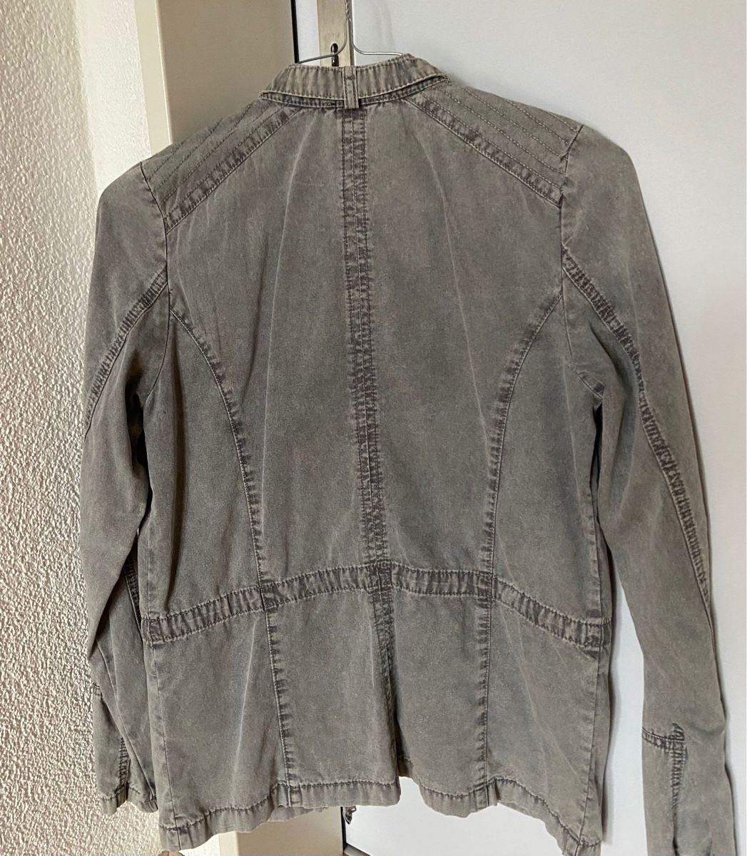 Giacche: Olive Green Jacket for Spring/Fall - Size S (EU 36) – Nuovo (secondo la descrizione) da Spreitenbach venduto da eli_7f86 1