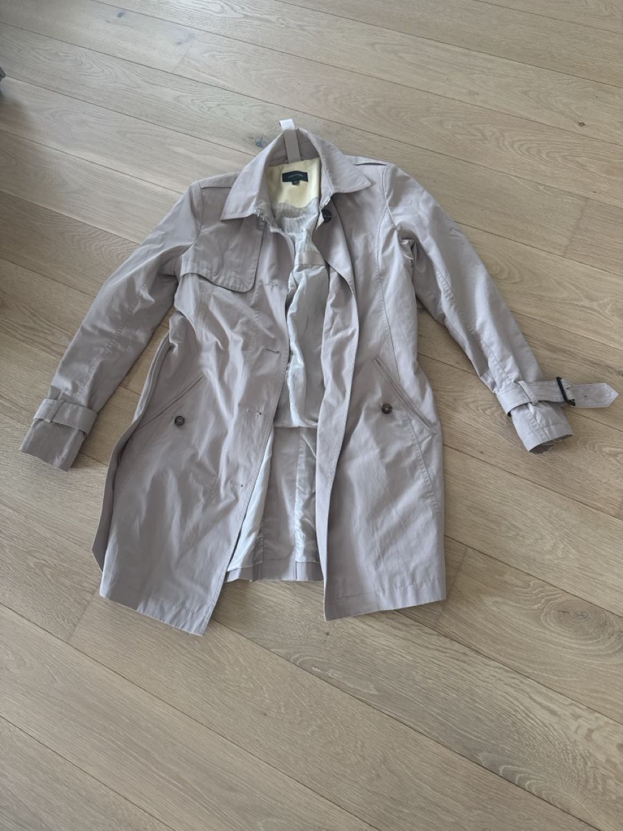 Comma Cappotti: Comma Trenchcoat beige – Nuovo (secondo la descrizione) da Nürensdorf venduto da Hlen