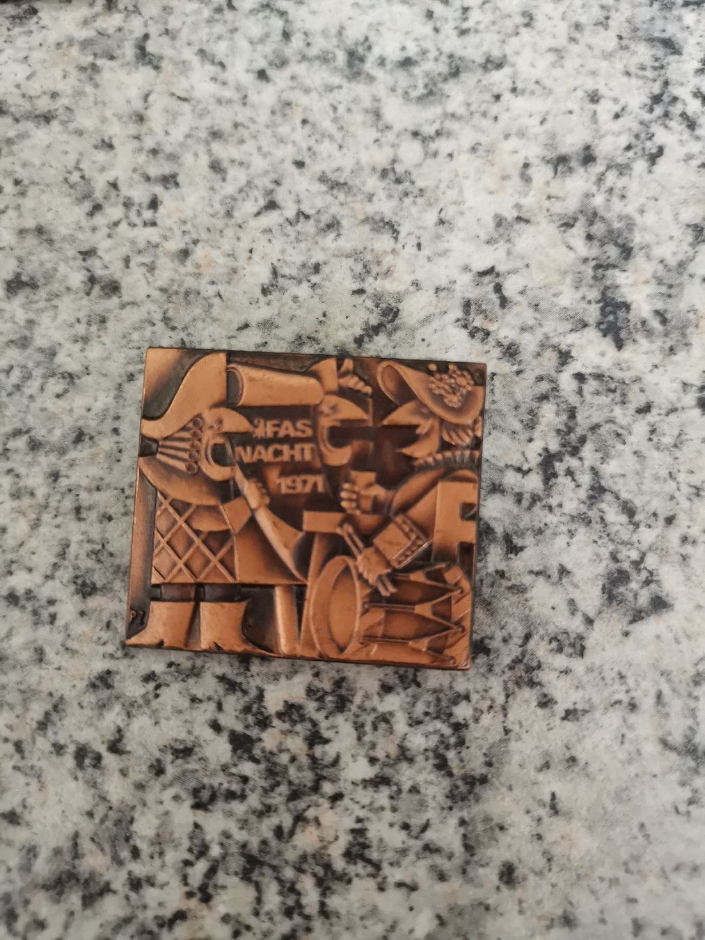 Placchette & Badge: FASNACHTSPLAKETTE 1971 – Usato da basel venduto da lupettone