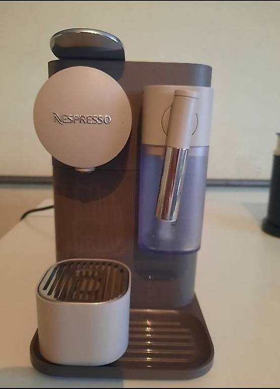 Kaffeemaschinen & Espressomaschinen: Nespresso Lattissima One – Gebraucht aus Losone von hcm_jvn8