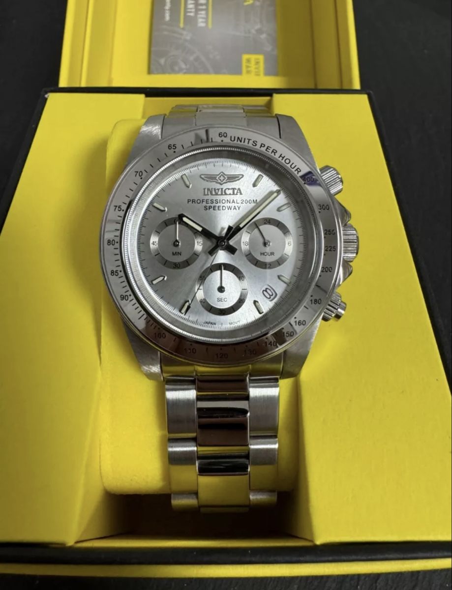 Invicta Orologi: INVICTA Taucheruhr – Nuovo e nell'imballaggio originale da Meilen venduto da Schelmi99