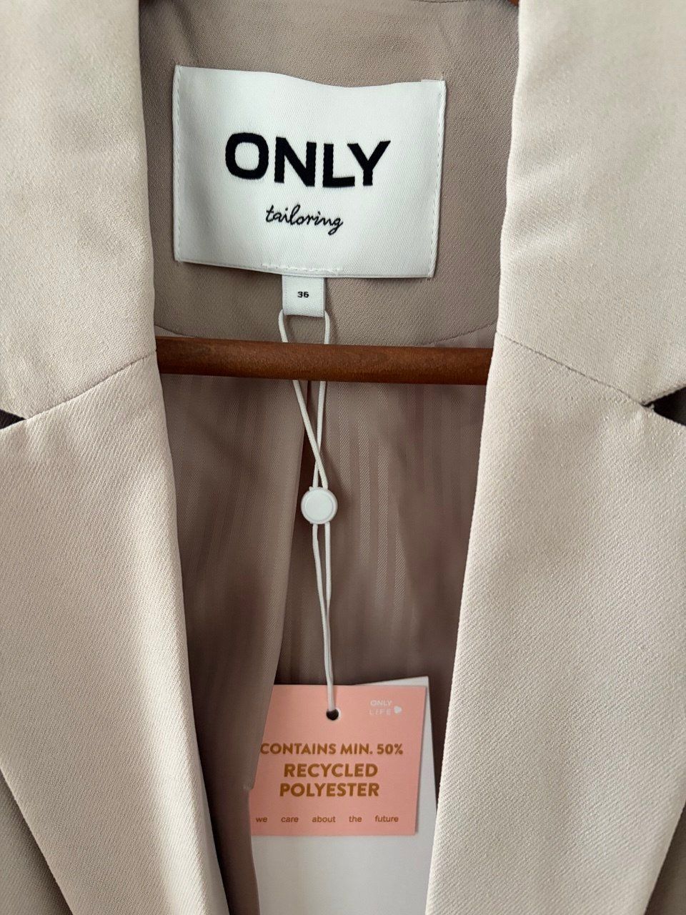 Only Giacche: Blazer Only – Nuovo (secondo la descrizione) da Neuenegg venduto da rom_2gwp 2
