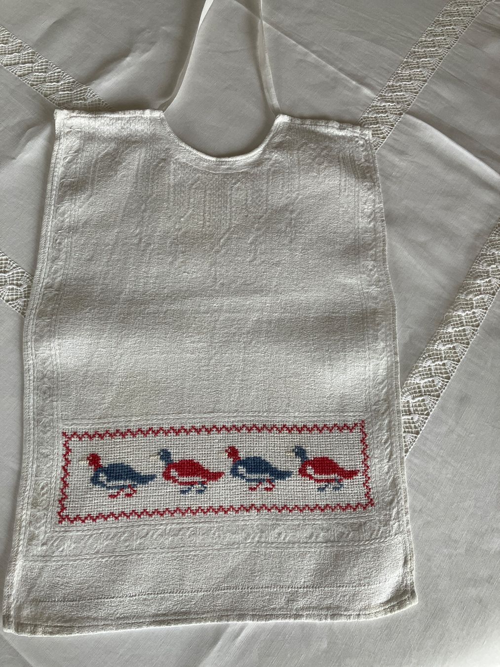 Pasti del neonato: Ancien bavoir – Usato da Pully venduto da claddagh
