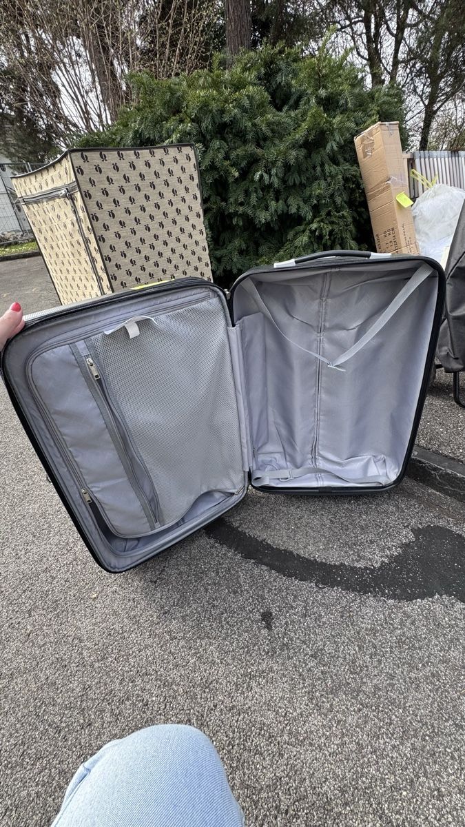 Samsonite Valigie: Lightweight Cabin Suitcase - Perfect for Summer Trips! – Difettoso da Stäfa venduto da Pandorasbox2021 2