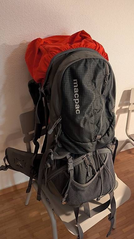 Macpac Porte-bébés ventraux & dorsaux: Macpac Kindertrage – D'occasion à Zürich par YQ1601