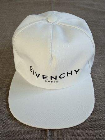GIVENCHY Paris Cap Gr. 54 für Kinder, NEU