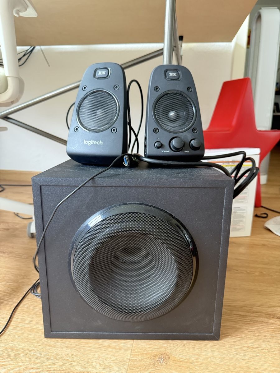 Logitech Casse acustiche: Logitech Z623 Lautsprecher mit Subwoofer schwarz – Usato da Zürich venduto da anipet96