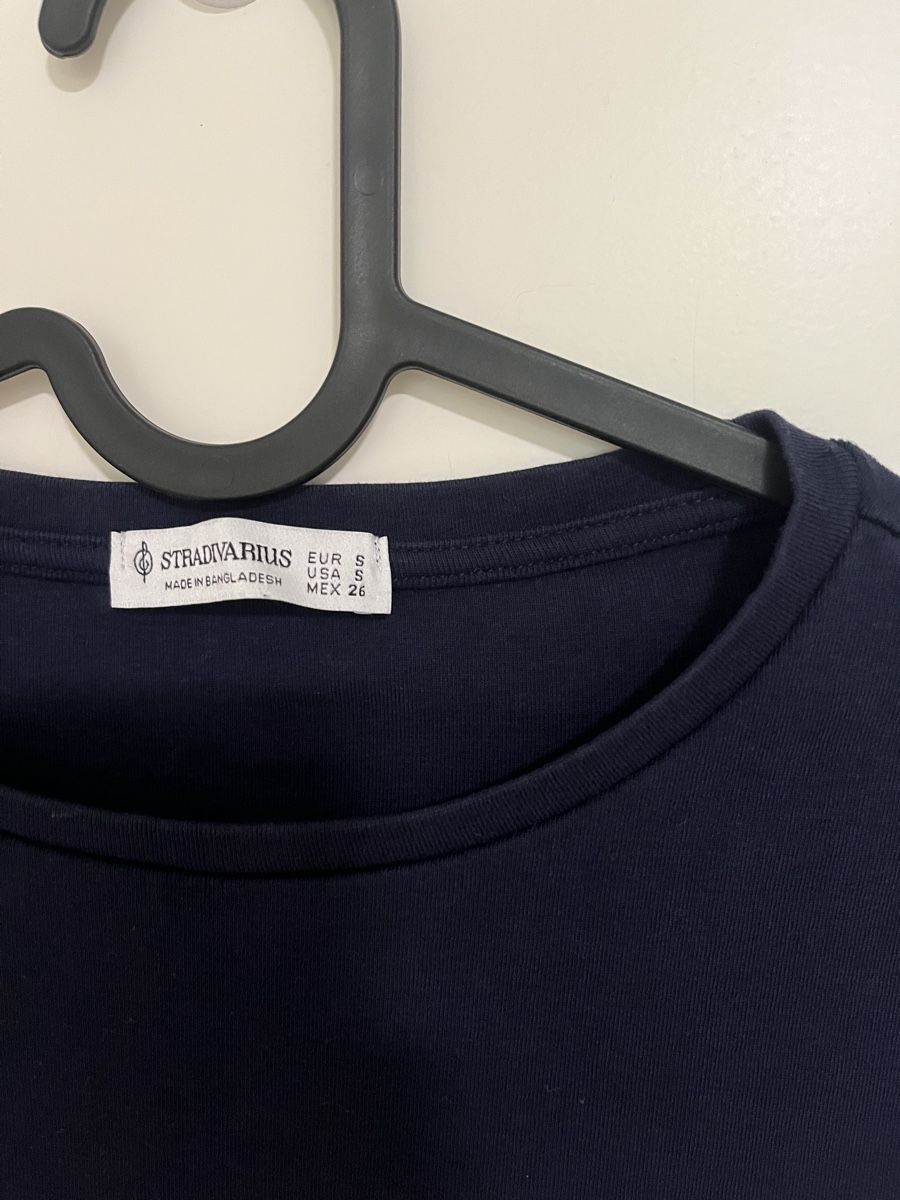 Stradivarius Top: navy blue stradivarius crop top – Usato da Füllinsdorf venduto da si.ja.35 1