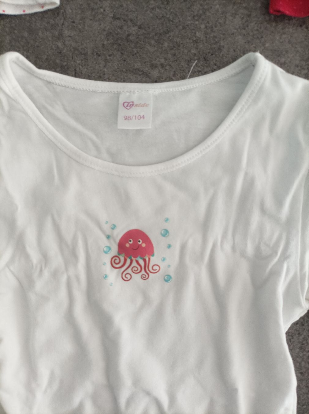 Camicette, T-shirt & Top: 3x T-Shirt Mädchen 98/104 – Usato da Aeschi (SO) venduto da clementinli 1