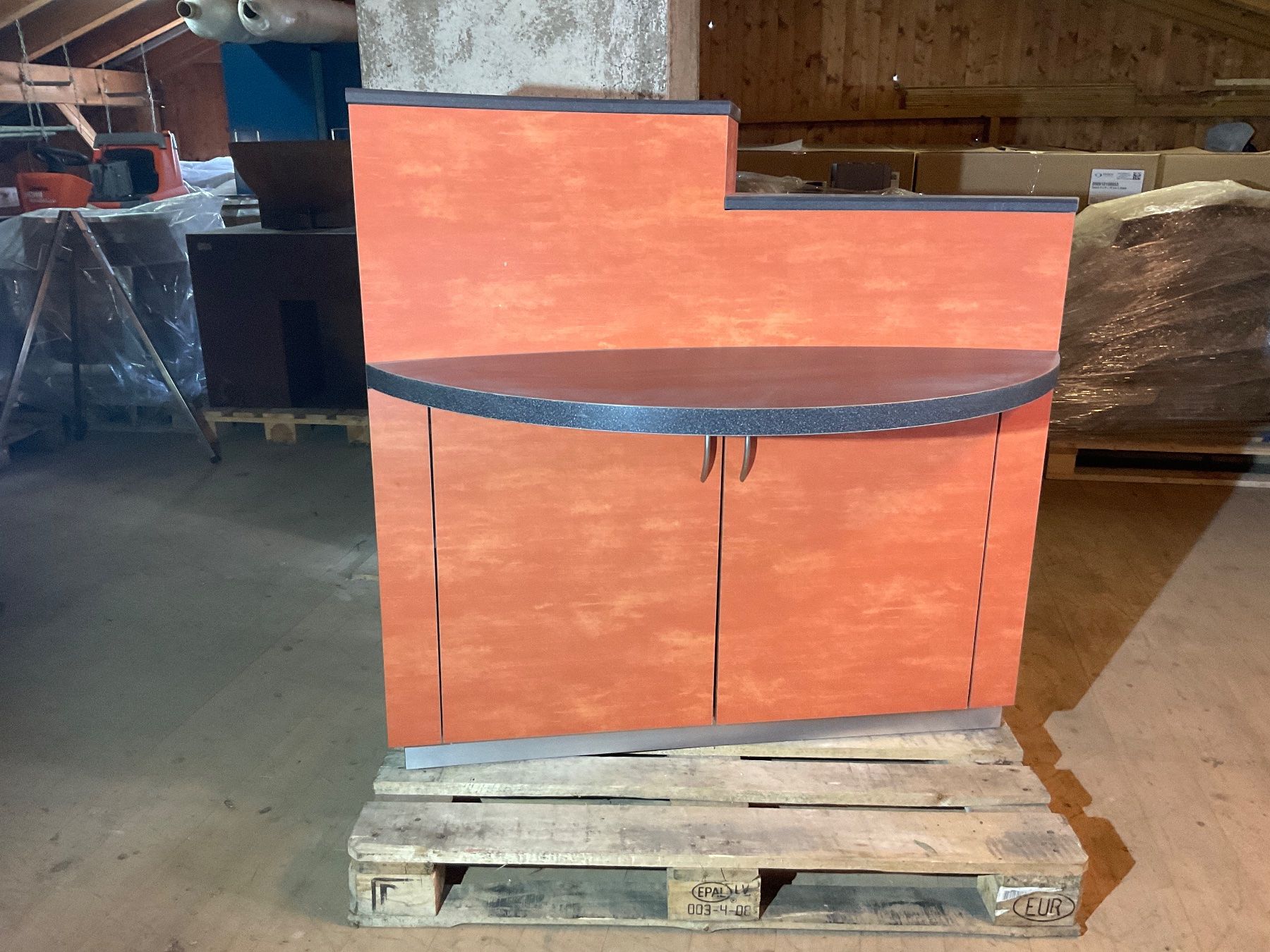 Allestimento di negozi e stand fieristici: Gebrauchte Bar / Theke – Usato da Bottmingen venduto da bj824