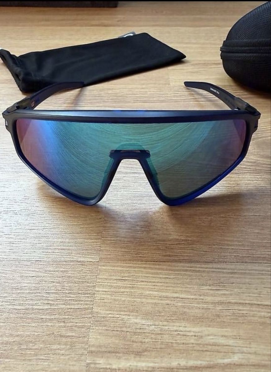 Oakley Occhiali & Lenti: Oakley Latch Panel NEU – Nuovo (secondo la descrizione) da Liebefeld venduto da ottas