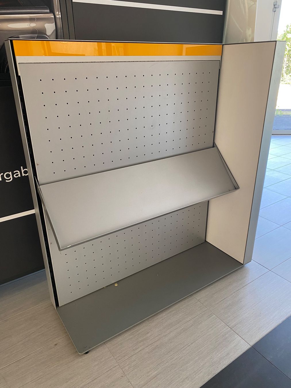 Paraventi: Abtrennelement von OPEL Showroom – Usato da Hägglingen venduto da Karin0802