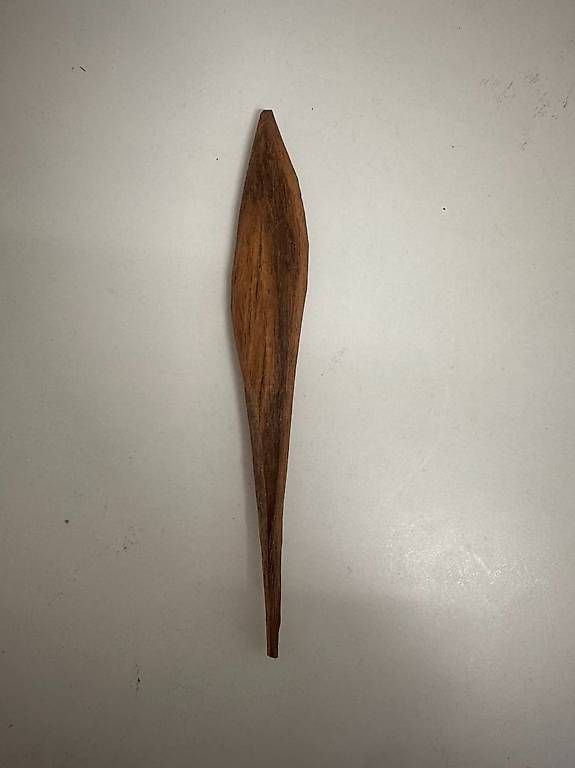 Tutte le decorazioni: Handgeschnitztes Holzboot mit Ruderfiguren – Usato da Obernau venduto da Arche_Noah_Brocki 9