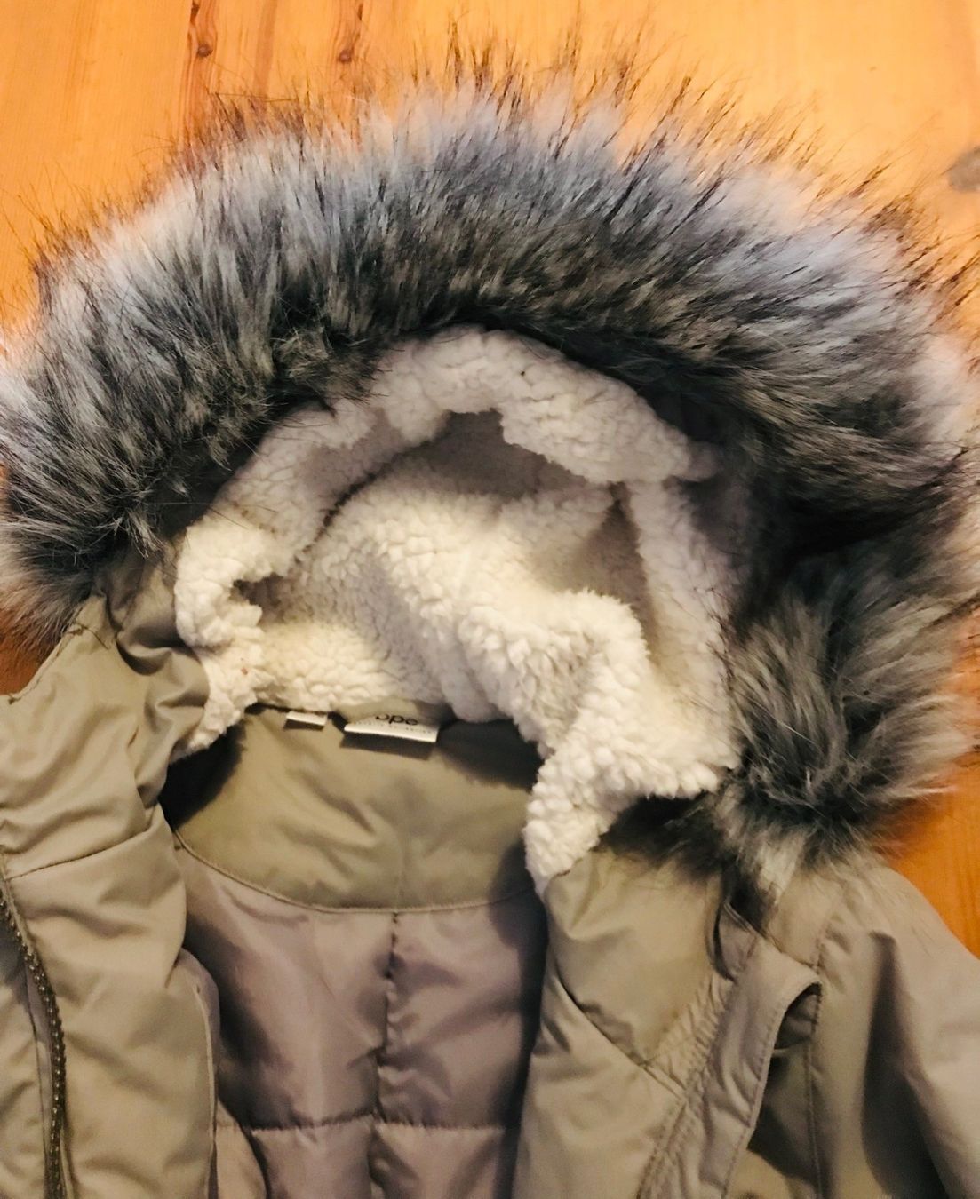 Giacche & Cappotti: Parka with hood for kids – Nuovo (secondo la descrizione) da Delémont venduto da CH_Marc 2