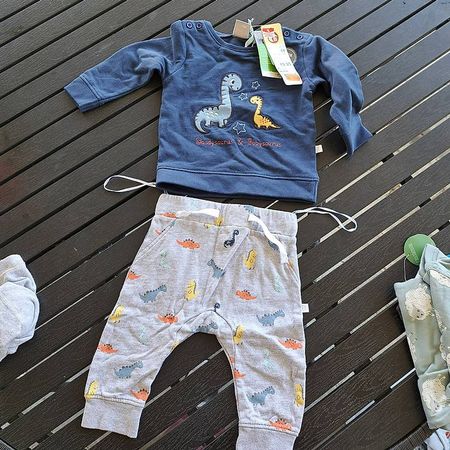 Set Hose & Sweatshirt - Grösse 68 - Neu