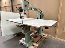 Bullmer Stoffschneidmaschine