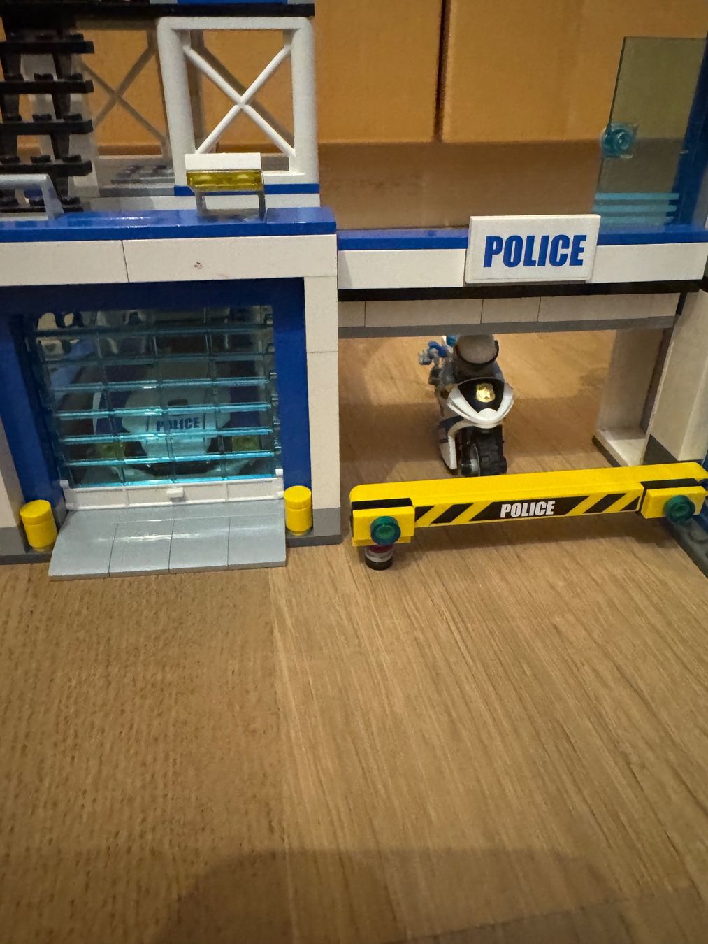 Lego Jouets: Lego City Set 60141 – D'occasion à Steffisburg par sky7000 3