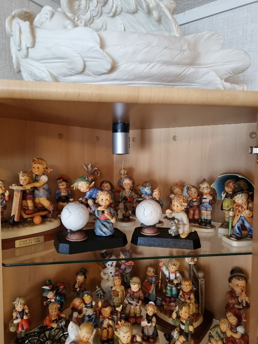 Hummel Figurines: Grosse Hummelsammlung – D'occasion à reitnau par Oktober4 4