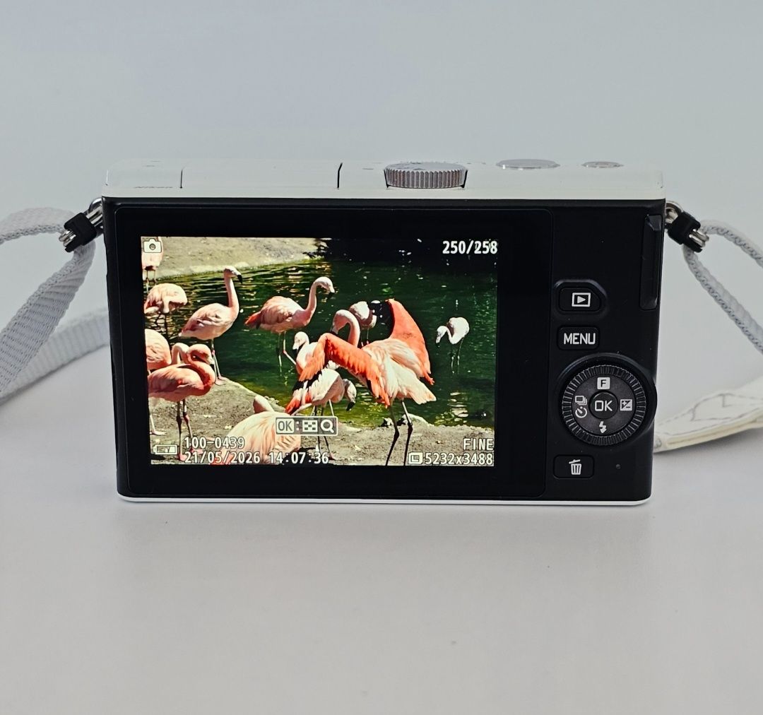 Nikon Fotocamera: Nikon 1 J4 Kamera mit 2 Objektive / Top Zustand – Usato da Holziken venduto da Miglioregamesnmore 2