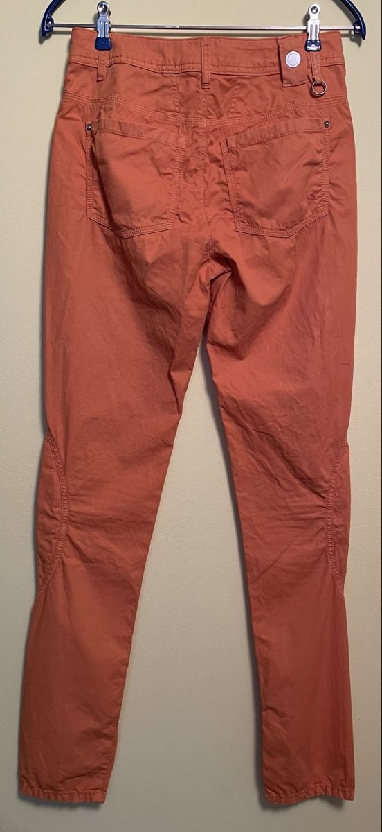 High Lotti di vestiti: Pantalon et tunique High Use, taille 32-34 – Usato da Vernayaz venduto da Veron1 6