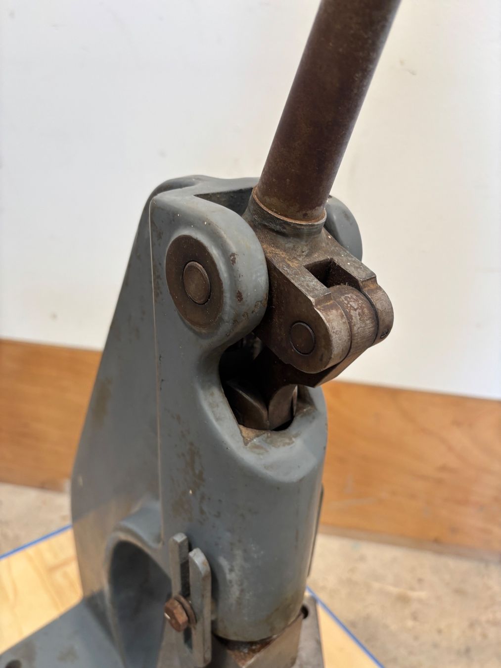Tutte le macchine: Gressel Handhebelpresse, Kniehebelpresse – Usato da Winterthur venduto da ReUse_Baumarkt 5
