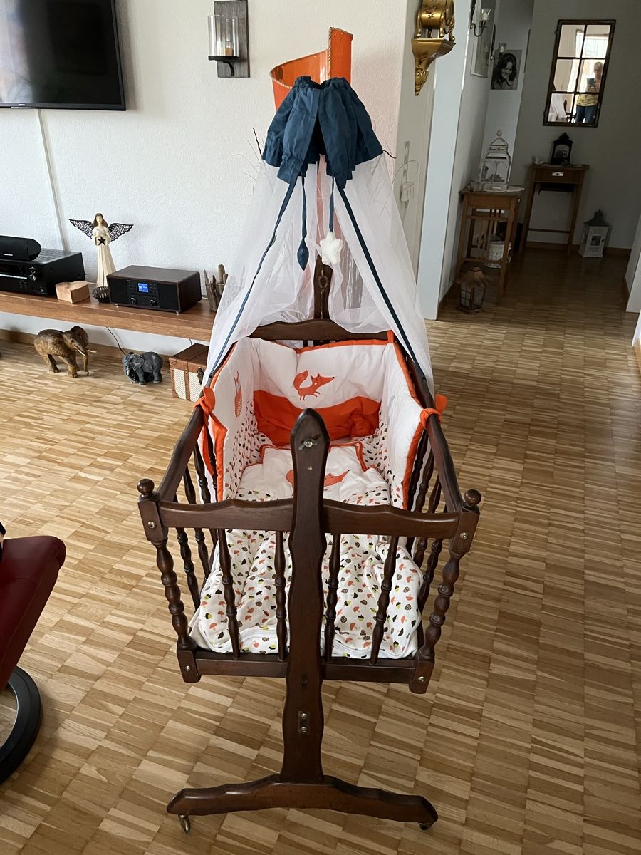 Sdraiette & Sdraiette a dondolo: Babywiege Antik – Usato da Schliern b. Köniz venduto da medion3098