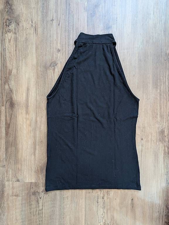Top: Schwarzes Top M – Usato da Erschwil venduto da andora00 2