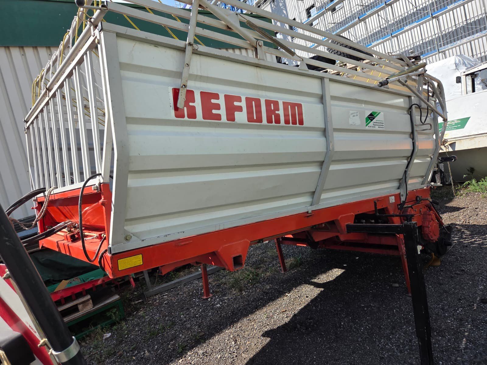 Reform Alle Maschinen: Ladegerät Reform kurz Vielschnitt 15m2 – Gebraucht aus Mels von lad_8ctm