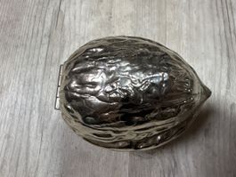 Nussknacker in Nussform, Metall