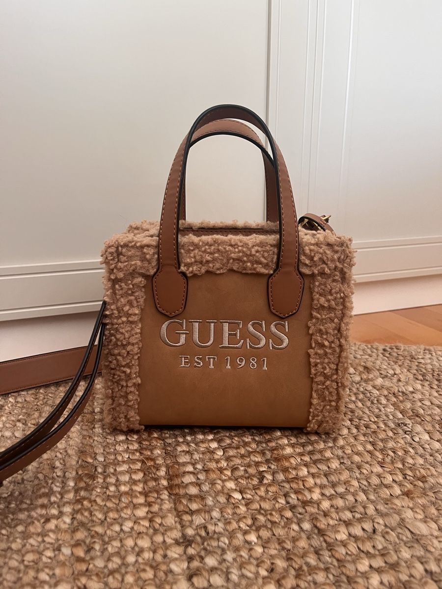 Guess Taschen für Damen: Kleine Guess Handtasche  – Gebraucht aus Neudorf von wen_9jfq