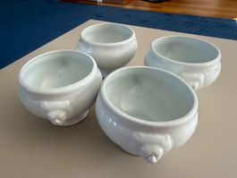 4 Suppenschalen weiss mit Löwenkopf Motiv / Porzellan