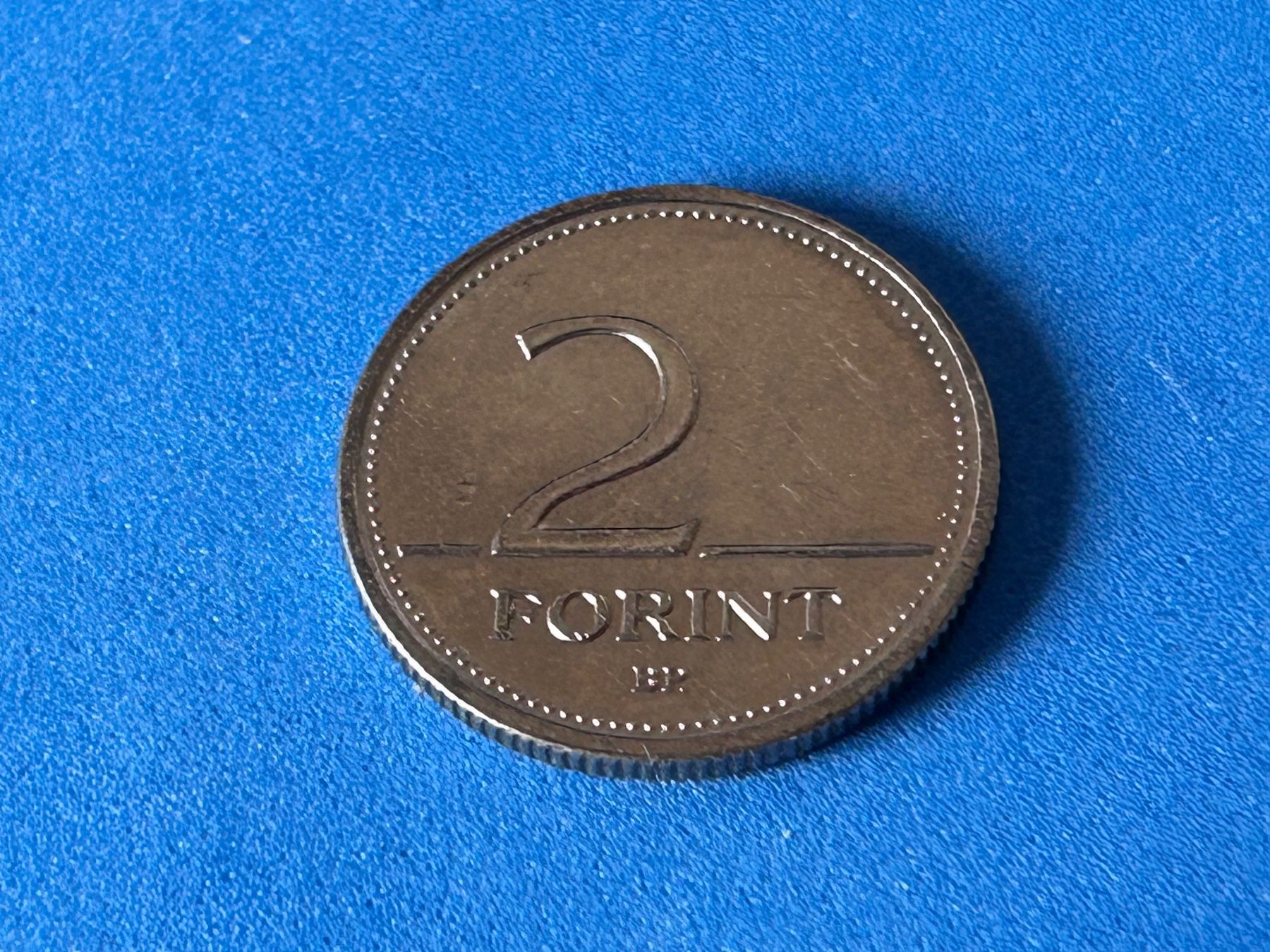 Alle Münzen: Hungary - 2 Forint 2004 – Gebraucht aus Corcelles NE von AJKader 2