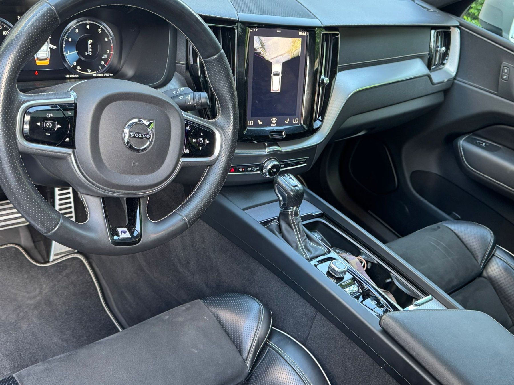 Volvo Automobili: Volvo XC60 T6 R AWD – Usato da Buchen BE venduto da Reberparts 6