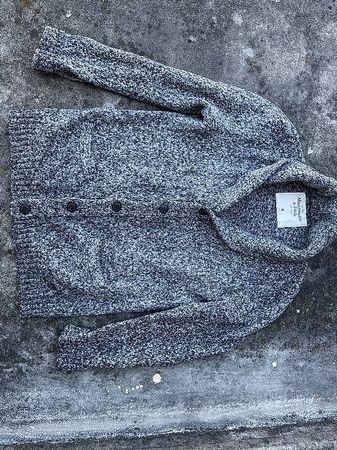Hochwertiger A&F Cardigan