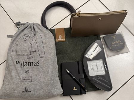 NEU - Emirates FIRST CLASS  SET Nr. 21
