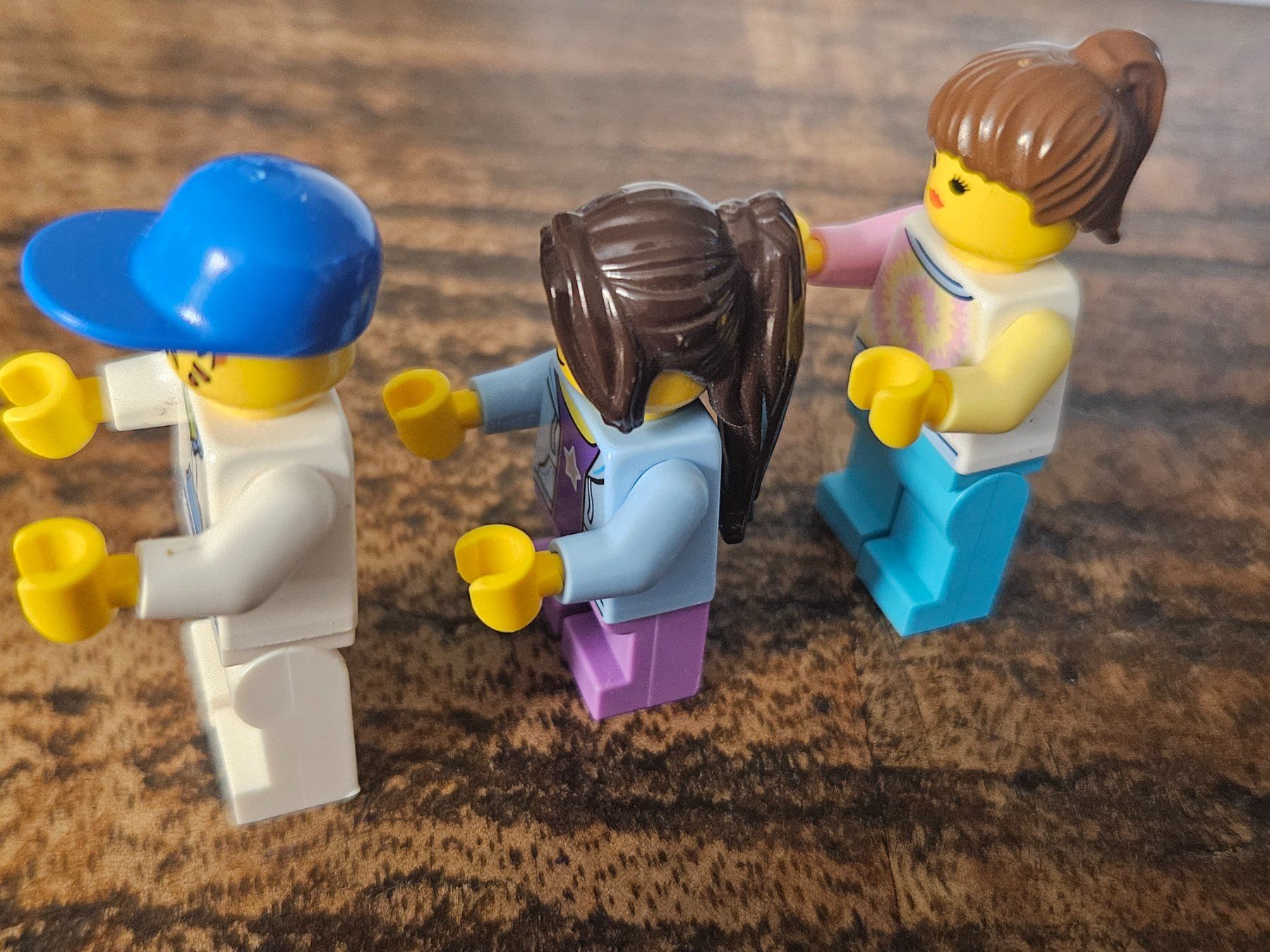 Lego Kit di costruzioni: lego lot de 3 figurines – Usato da Confignon venduto da Ecrofigs 2
