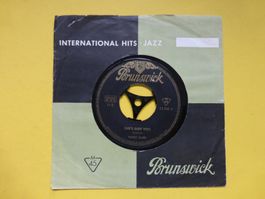 Patsy Cline – She's Got You / Strange