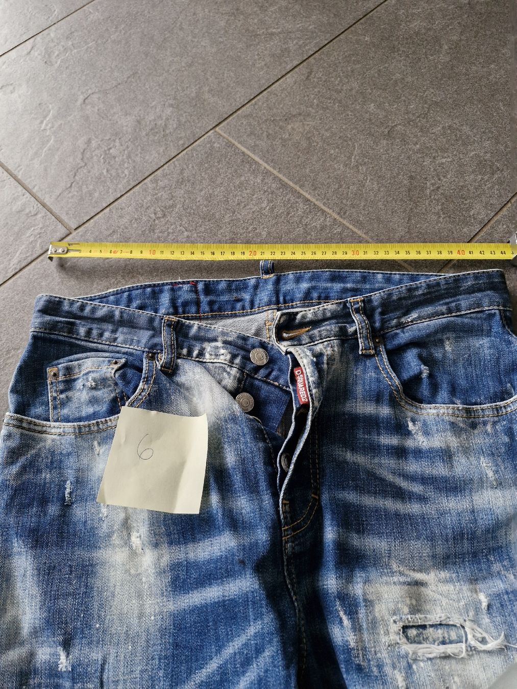 Jeans: Dsquared2 Jeans – Gebraucht aus Hendschiken von Winkel10 2
