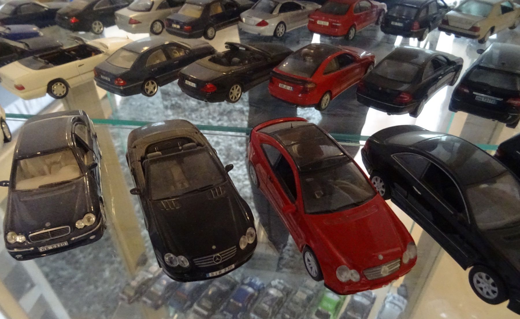 Minichamps Modellini d'auto: Mercedes Minichamps, 16 modèles – Usato da Court venduto da Cedos 3