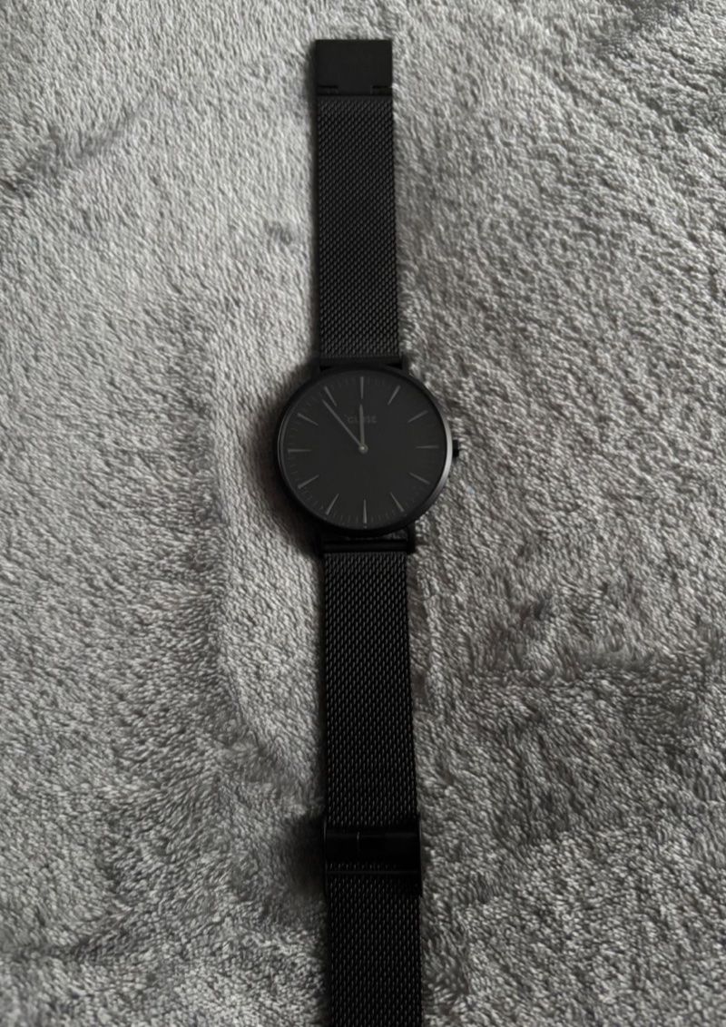 Cluse Montres: Montre CLUSE noir Matt – Neuf avec emballage d'origine à Onex par ile_sf9n