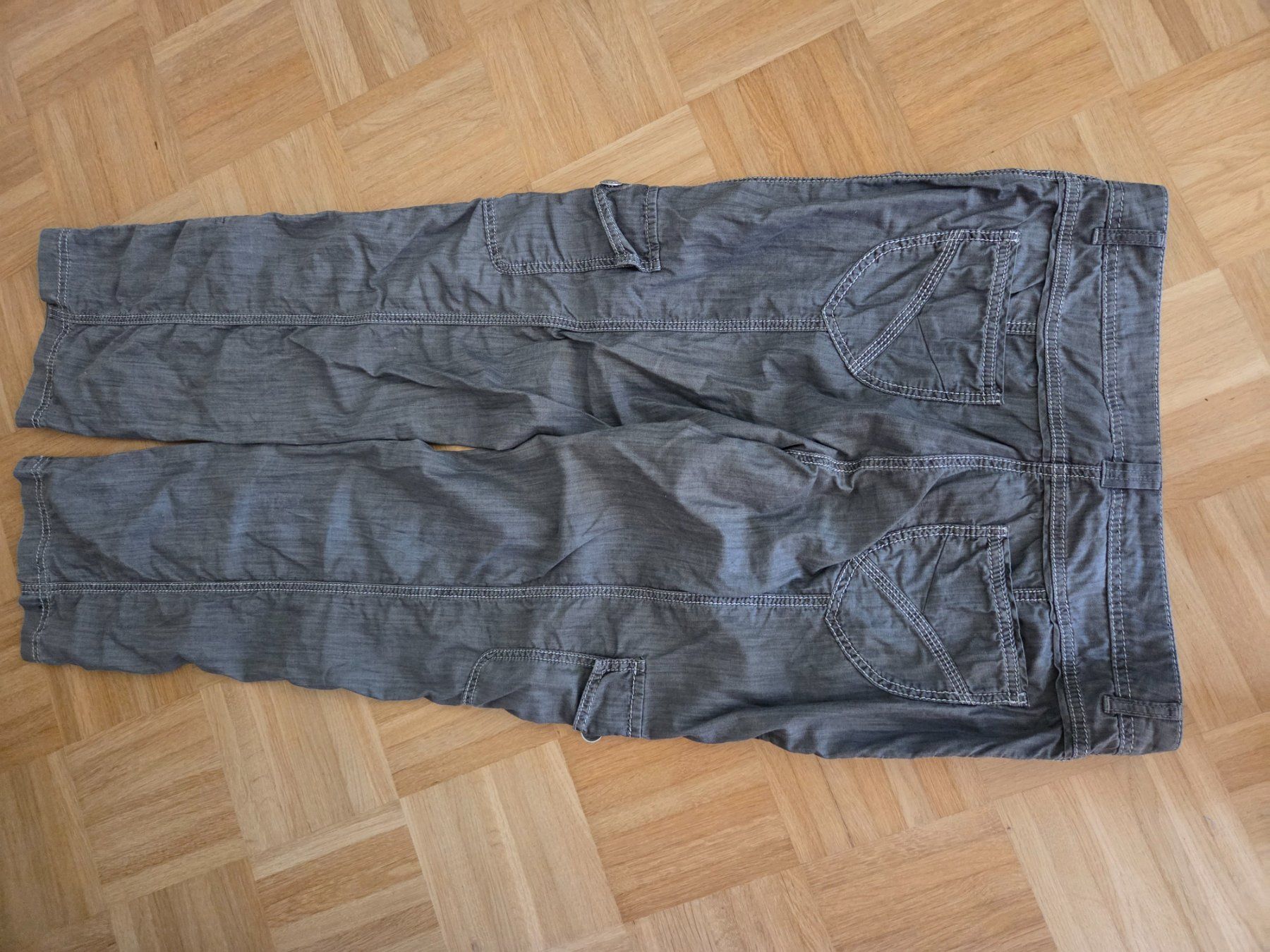 Bonita Jeans: schwarz/silber Cargo Jeans, leicht, 44, Baumwolle – Usato da Liestal venduto da ITOlio 5