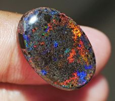 Australischer Andamooka Matrix Opal 7.95