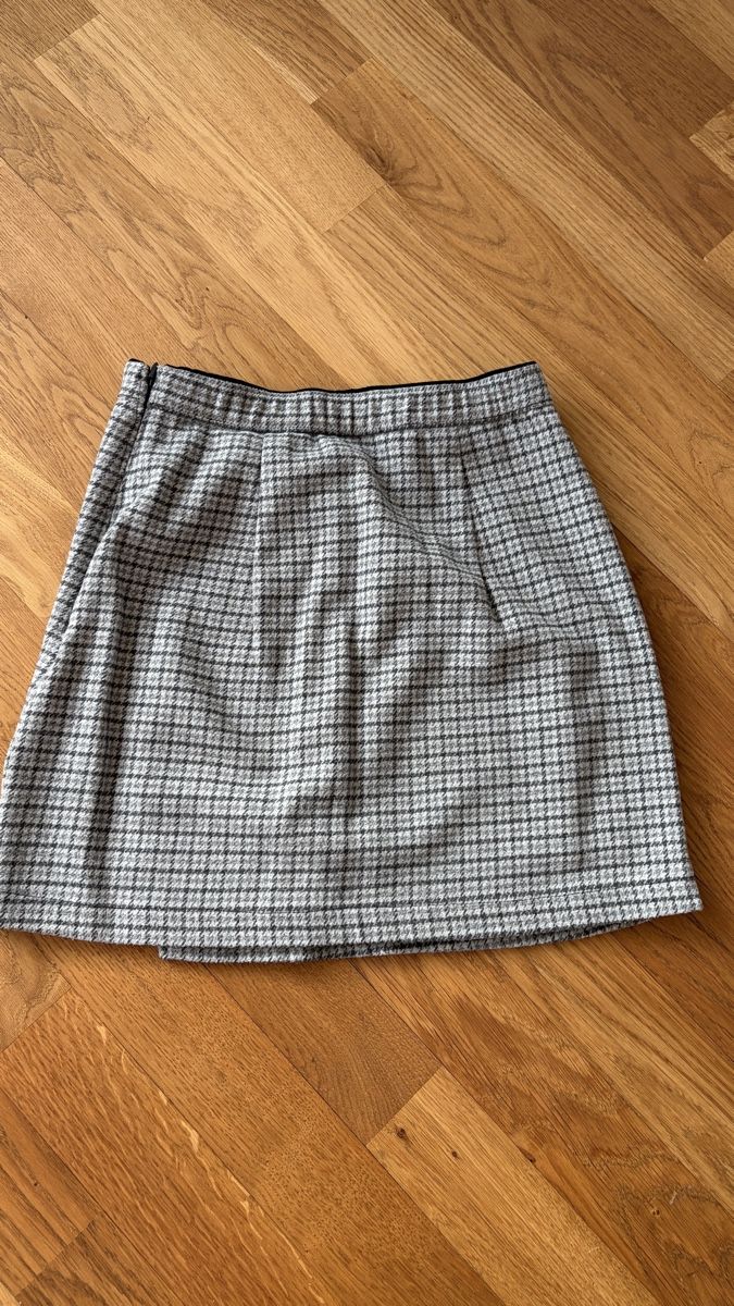 Abercrombie Gonne: Abercrombie & Fitch Minirock – Usato da Meiringen venduto da marinaz123 2