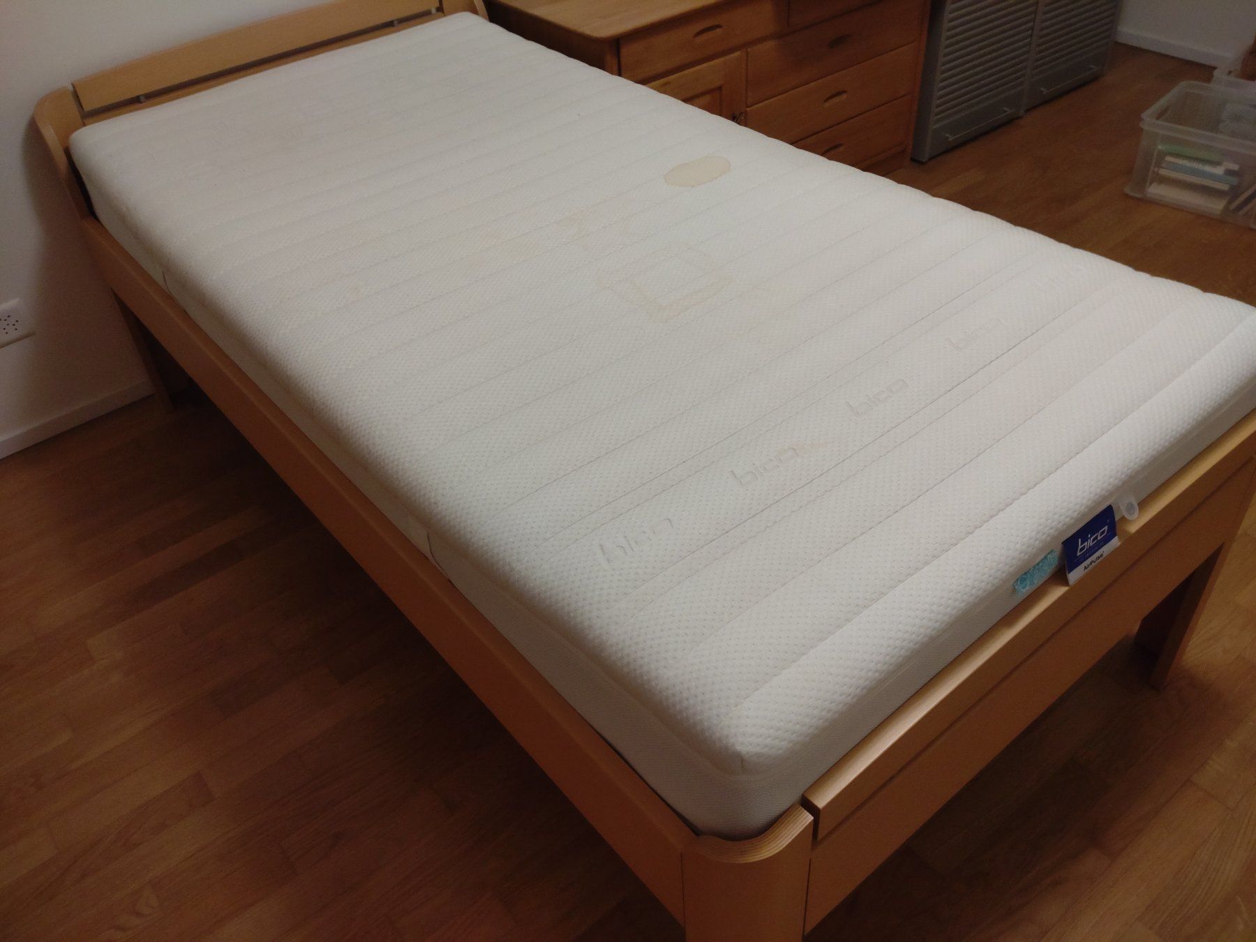 Bico Letti: Bico-Bett mit Lattenrost (Matratze optional) – Usato da Oberentfelden venduto da cloud04 7
