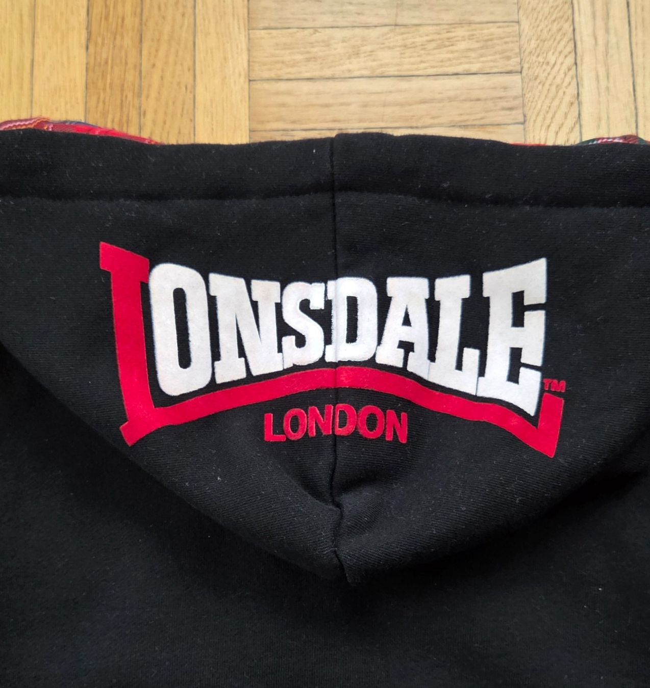 Lonsdale Maglioni & Felpe: Lonsdale Kapuzenjacke schwarz – Usato da Brüttisellen venduto da ruebli-fan13 2