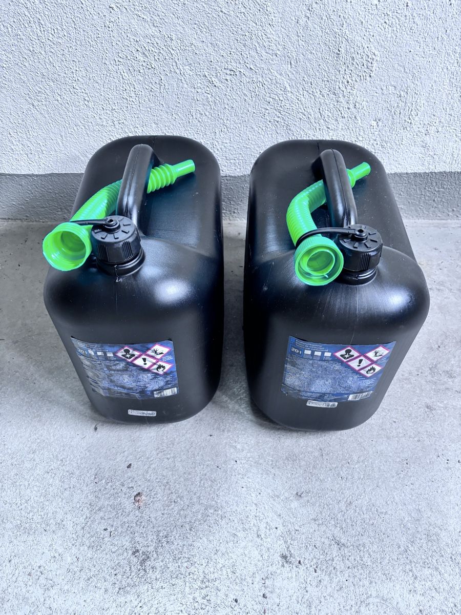 Accessori per altri veicoli: Kanister mit 40 L Diesel – Nuovo (secondo la descrizione) da Zürich venduto da Edenstrasse16