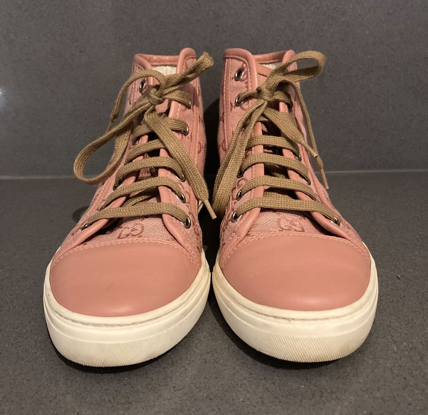 Gucci Scarpe da donna: Gucci sneakers no 35 – Usato da Paradiso venduto da Kayakara 2
